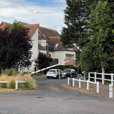 Cabourg Plage A 200M Plage Exterior photo